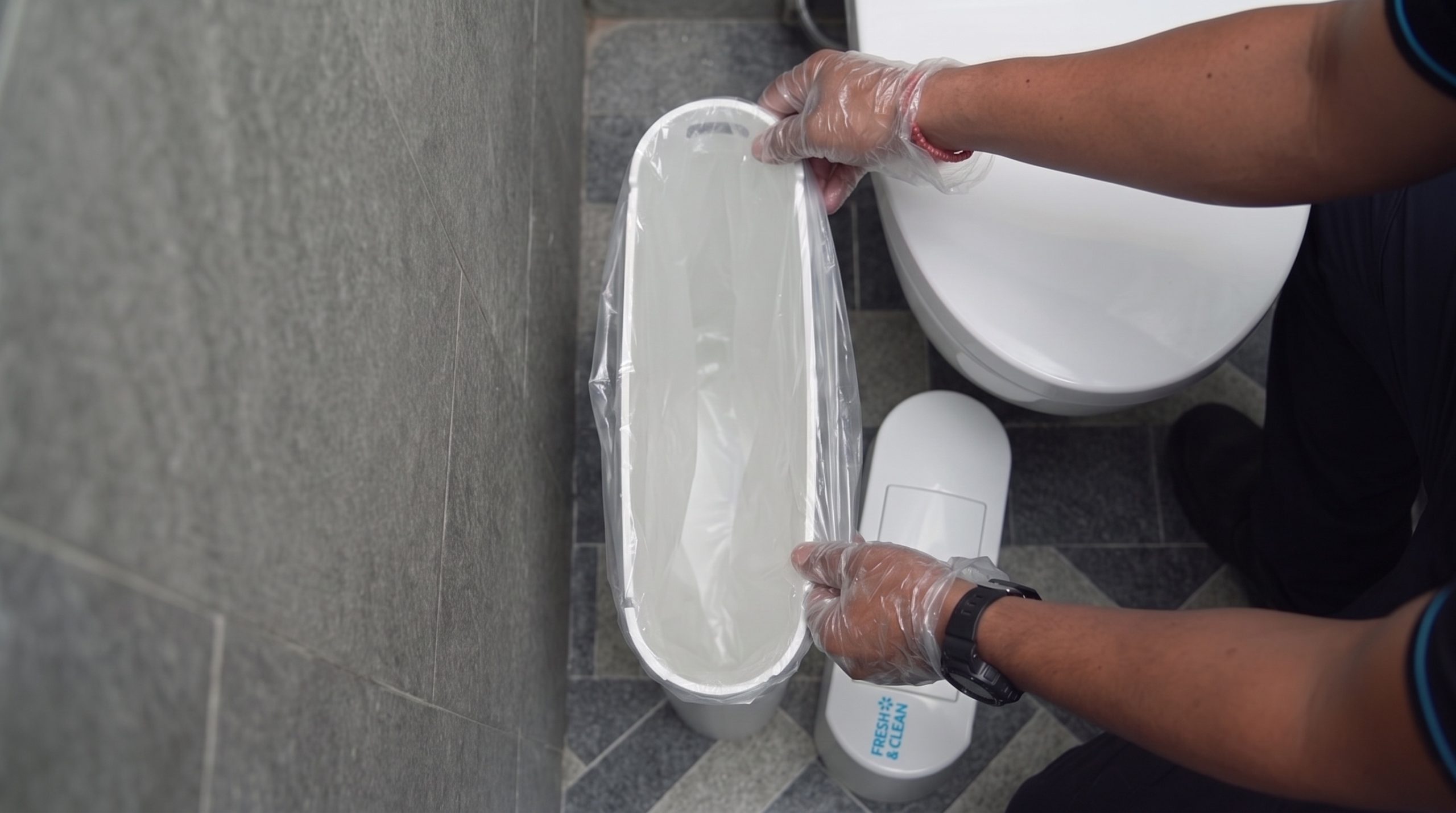 Fresh and Clean feminine hygiene service